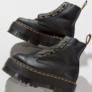 Dr Martens Sinclair Max Pisa platform boot